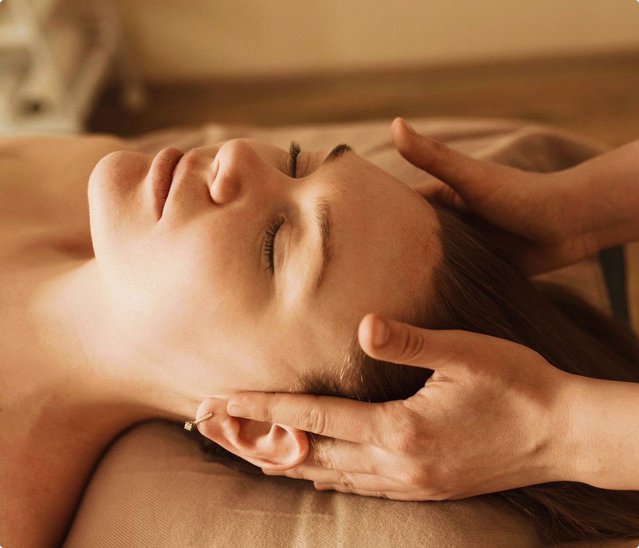 Service - Massage Kobido Représentation d'un massage Kobido chez Diana Mompeu